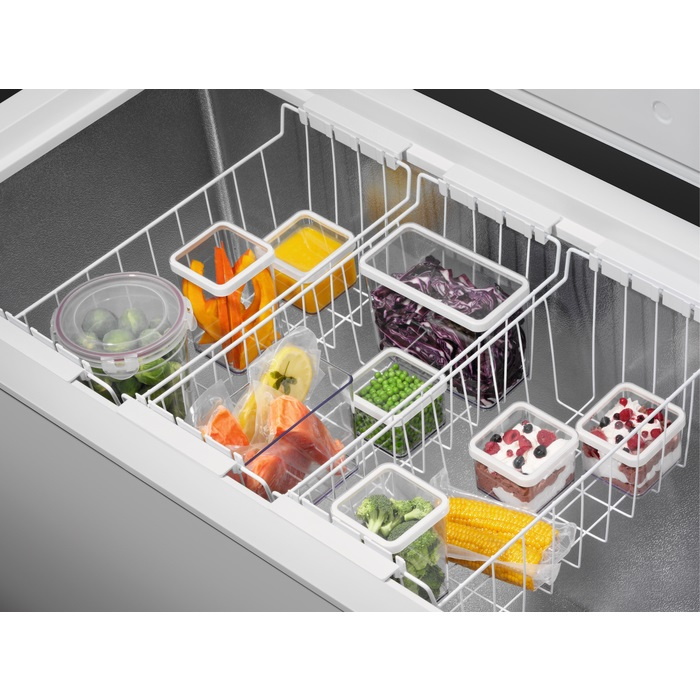 Electrolux LCB3LF38W0 freezer Chest freezer Freestanding – image 2
