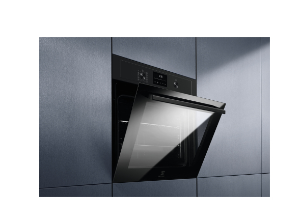 Electrolux EOF4P46H 72 L 3490 W Black – image 6