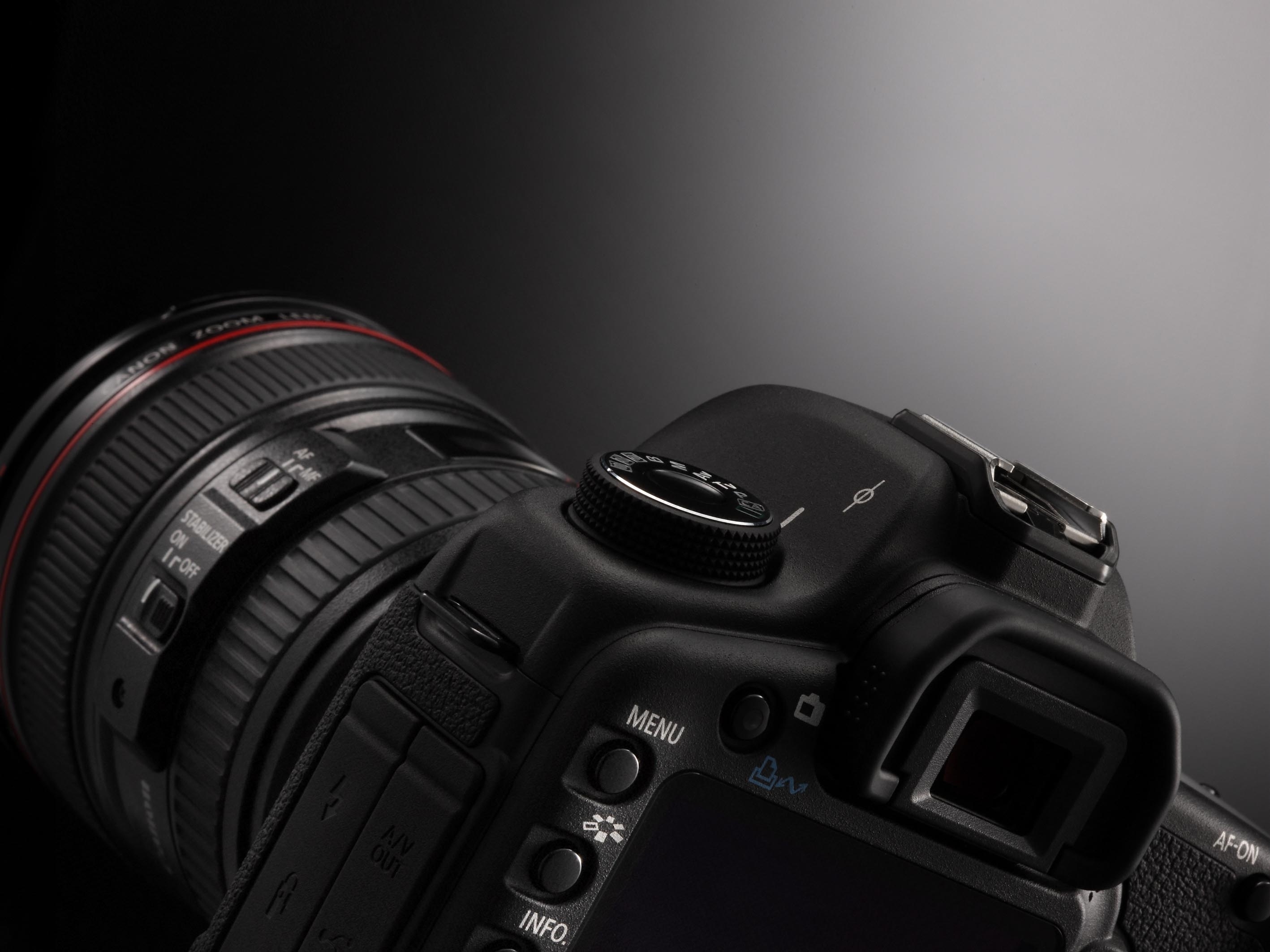 Canon 5D Mark II + 270EX – image 2