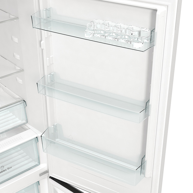 Hisense RB390N4AW20 fridge-freezer Freestanding – image 4