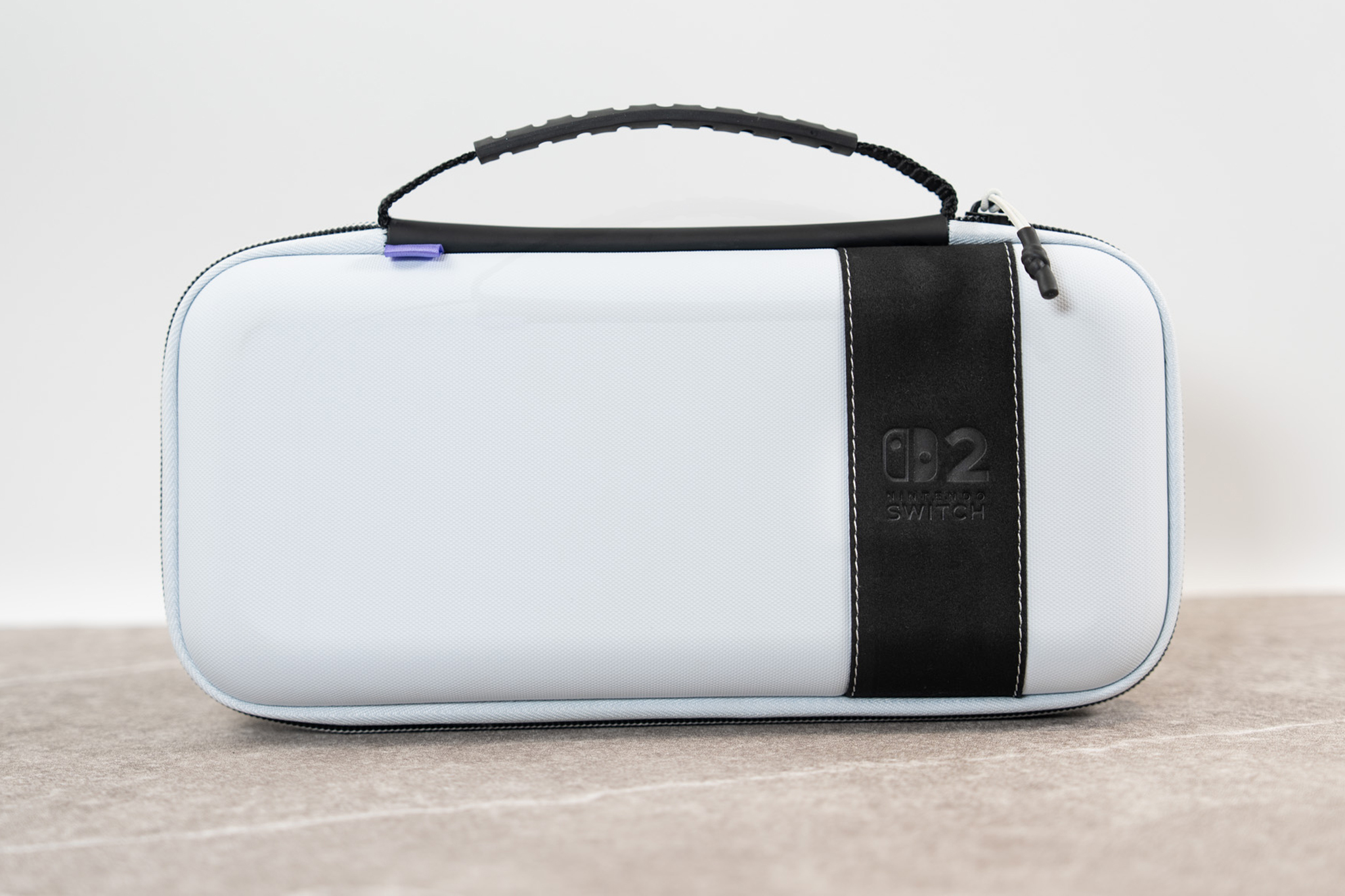 Turtle Beach PlayTrek Étui de voyage Stellar White sous licence officielle de Nintendo pour protéger votre Nintendo Switch 2