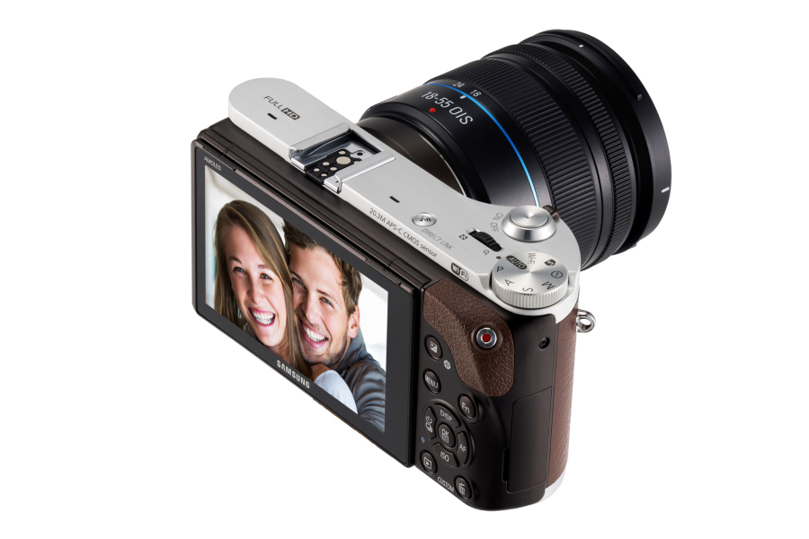 Samsung NX300M + OIS 16-50mm – image 6