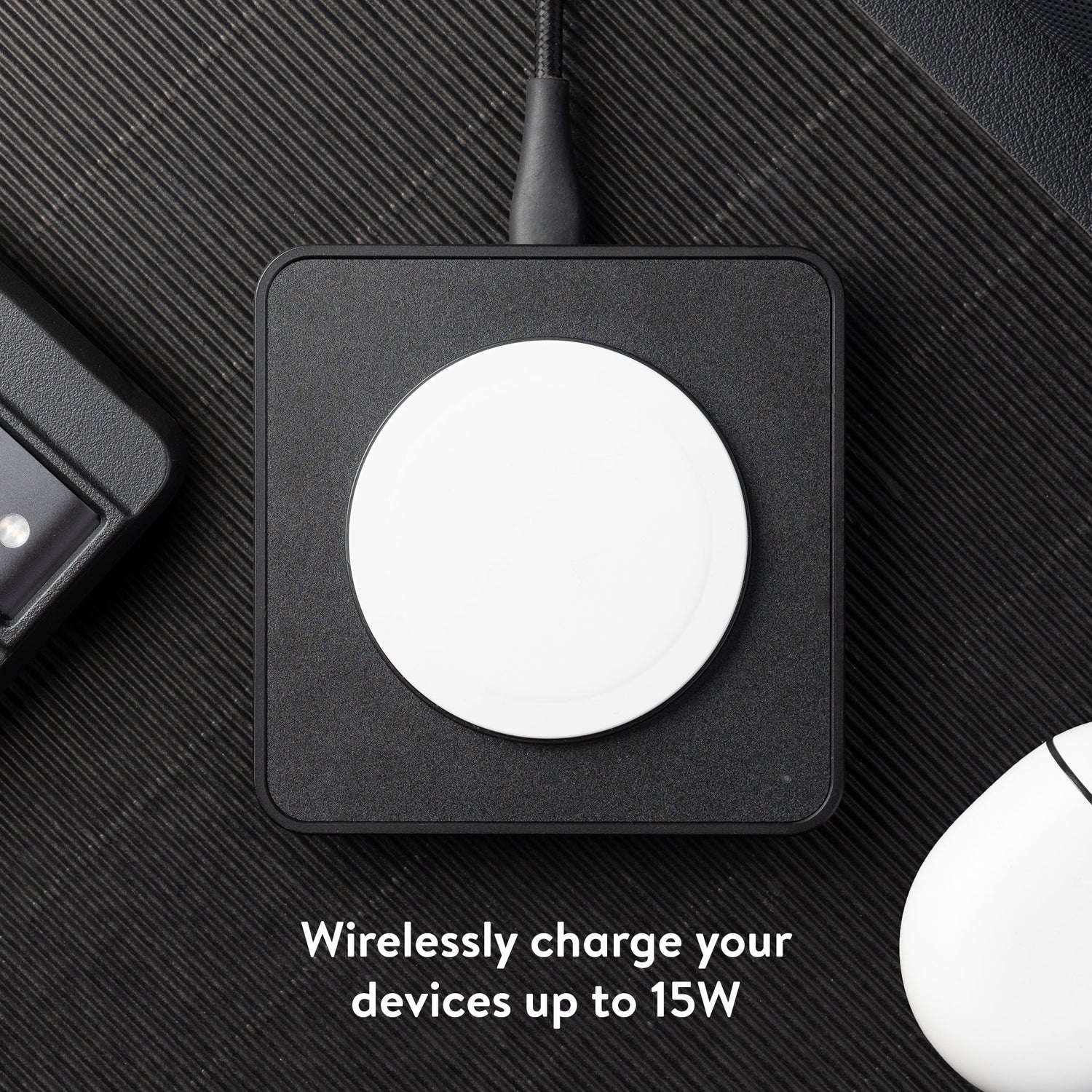 Mous Matte Black Charging Pad with MagSafe – image 3