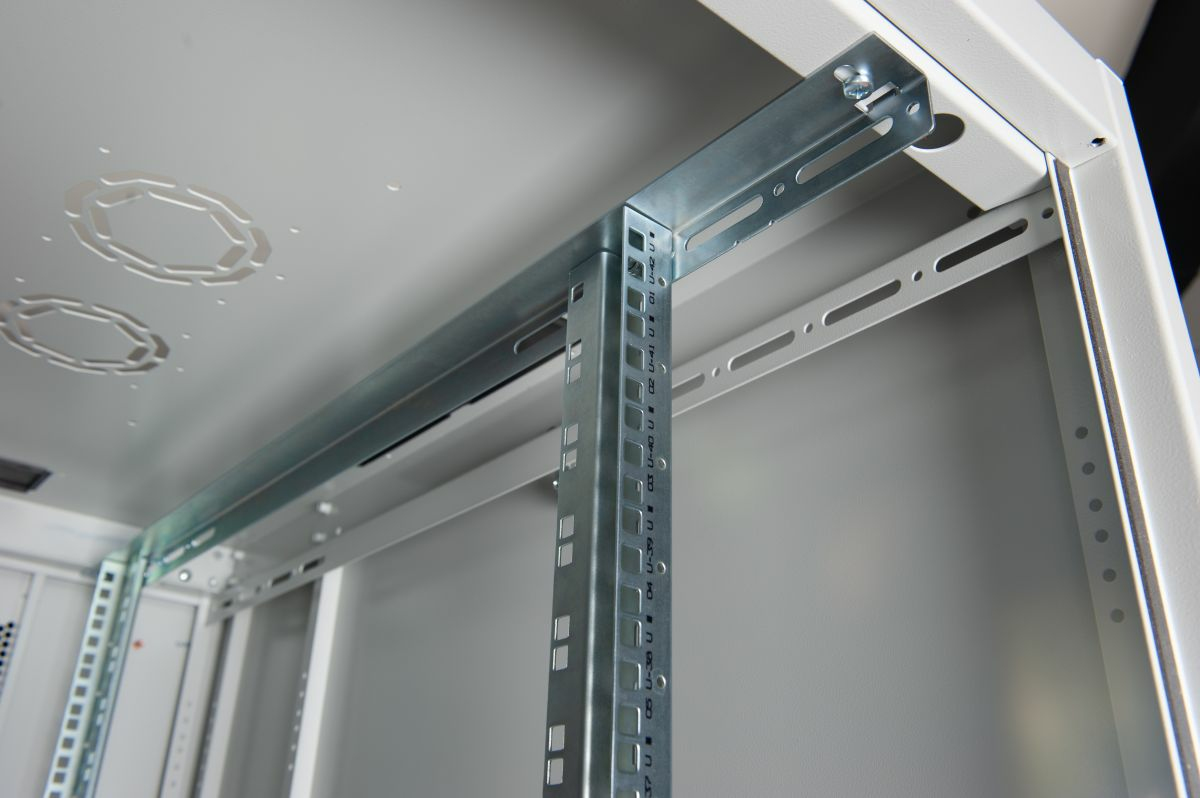 Equip Basic Flex 19' Cabinet, 42U – image 5