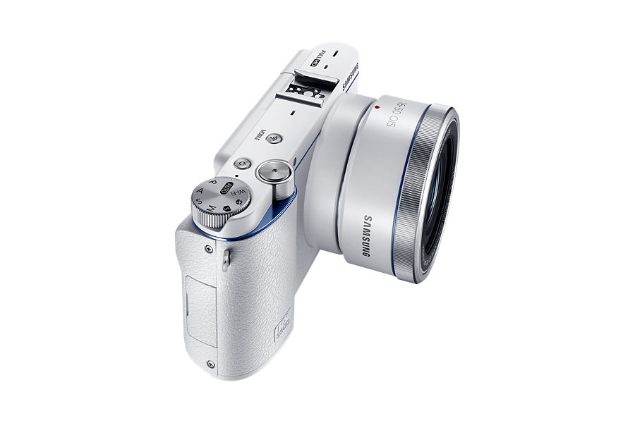 Samsung 3300 + 16-50mm – image 5