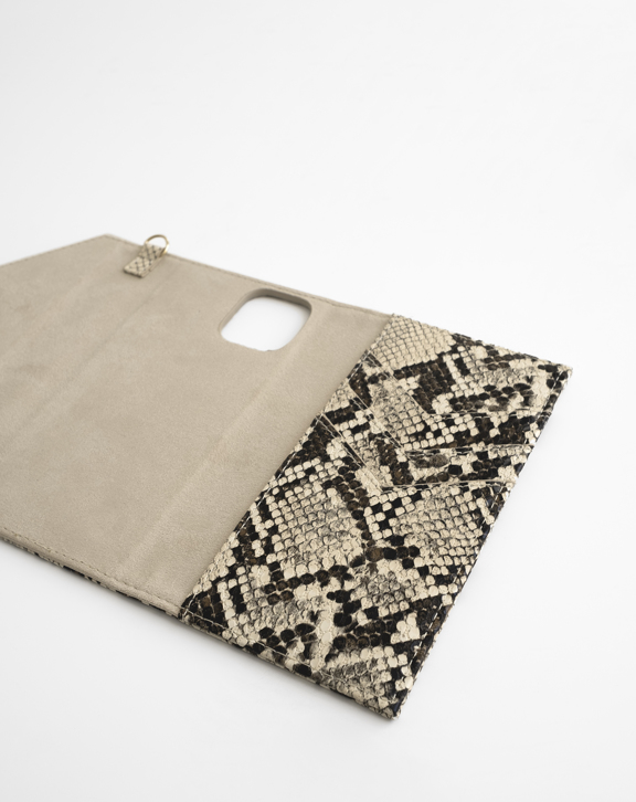 iDeal of Sweden ENVELOPE CLUTCH – image 7