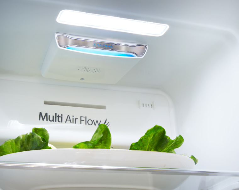 Hisense RS696N4II1 side-by-side refrigerator Freestanding – image 4