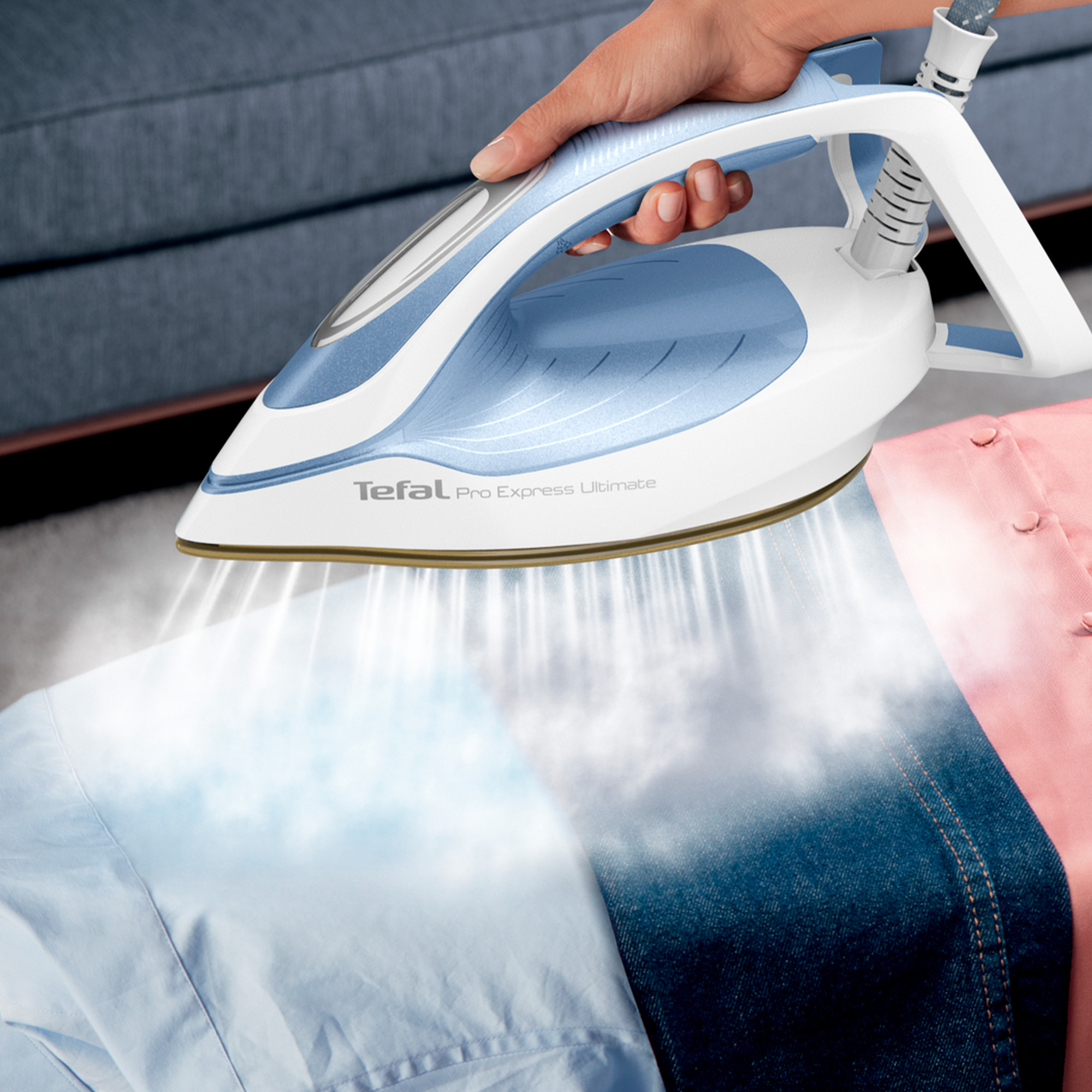 Tefal GV9710G0 iron Durilium AirGlide Autoclean soleplate – image 3