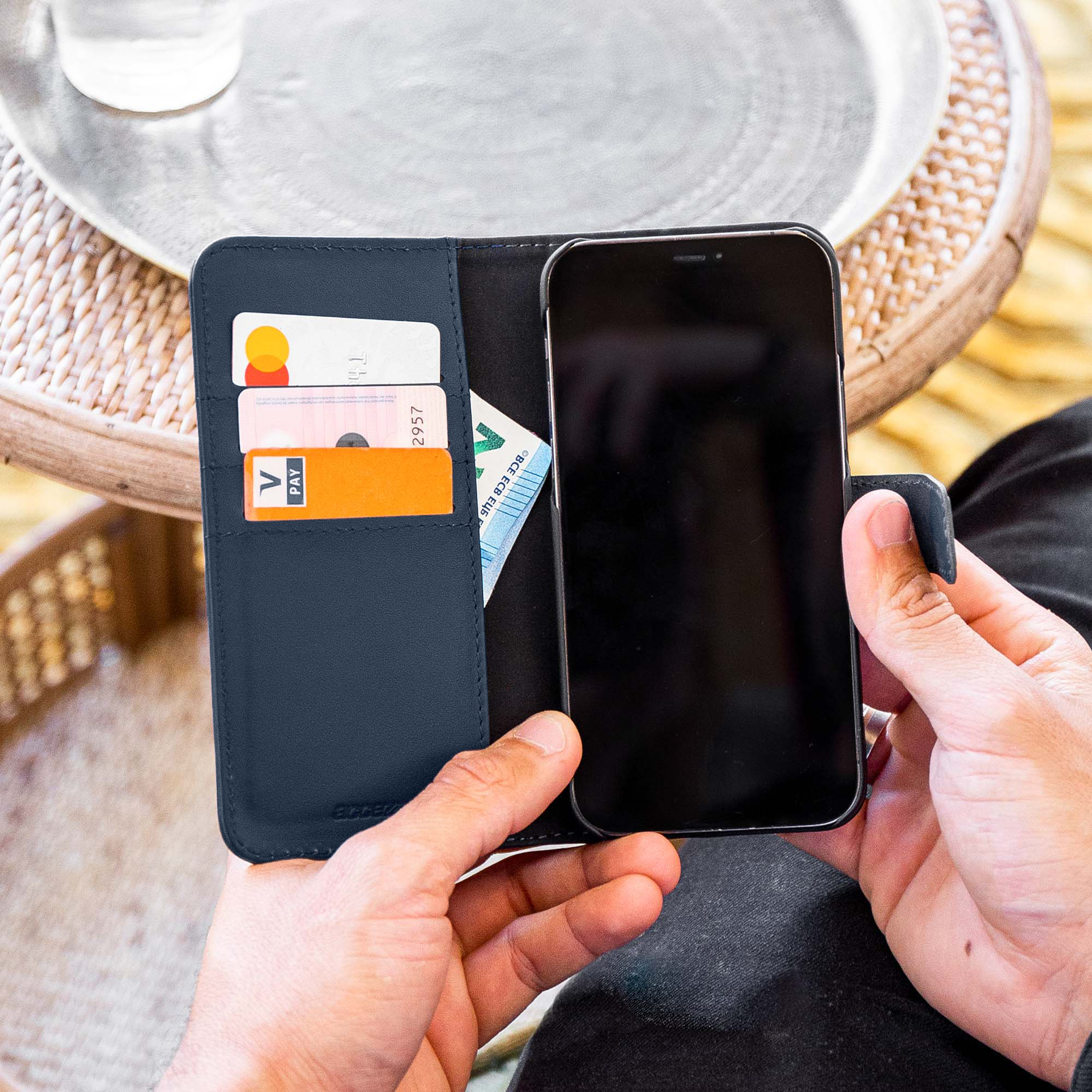 Accezz SH00065666 mobile phone case – image 3