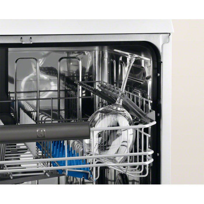 Electrolux ESF7540ROW Undercounter 13 place settings – image 2