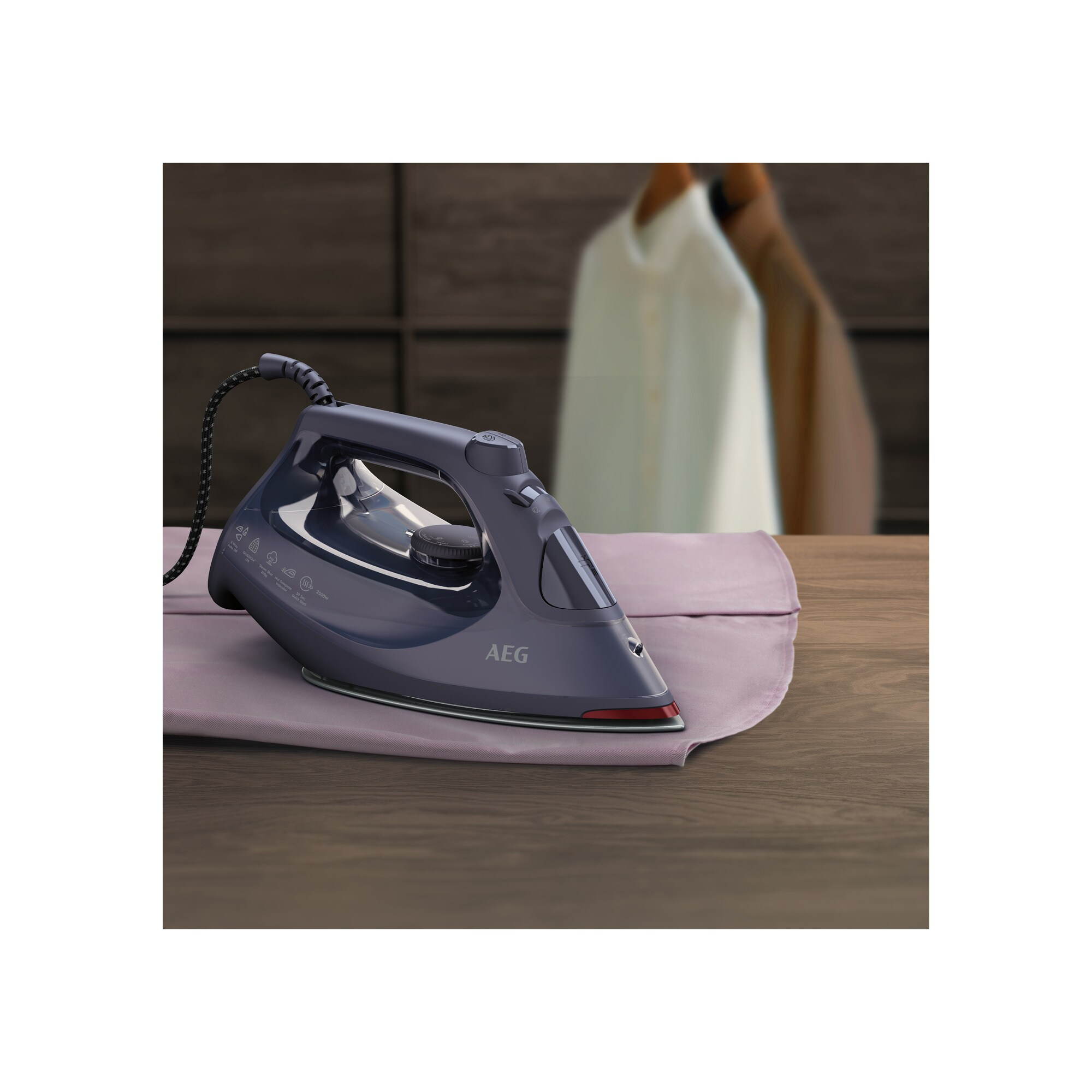 AEG SI6-1-4MN Steam iron Ceramic soleplate – image 4