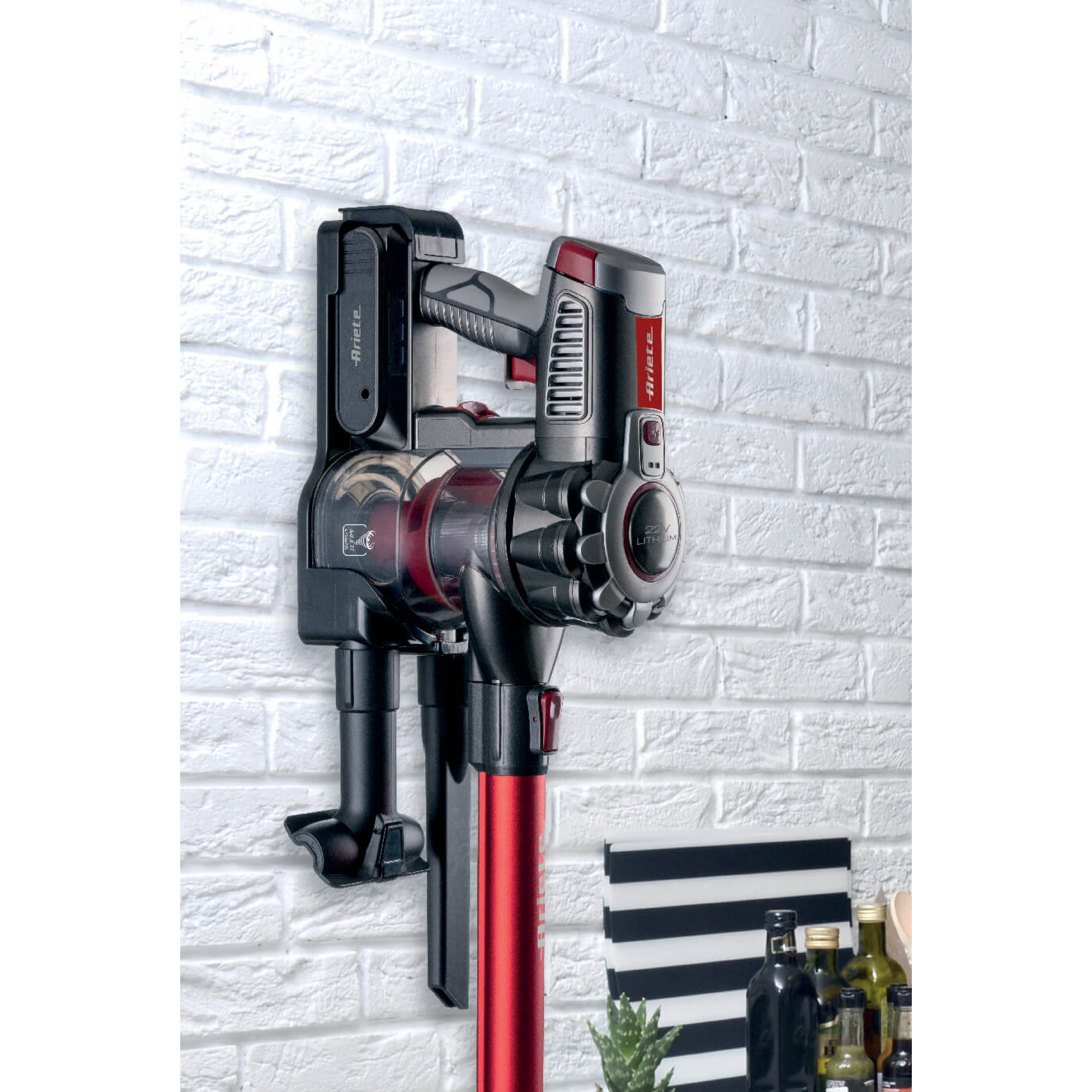 Ariete 2757 22v Lithium - Wireless Electric Broom - 3 Filtration Levels - 2200 mAH Li-Ion battery - Accessory kit included - Red – image 4