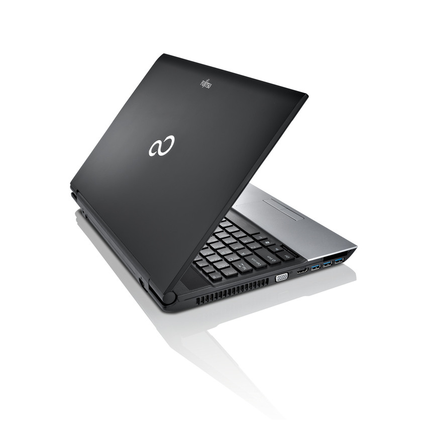 Fujitsu A532 + USB Port Replicator – image 5