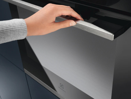 Electrolux CKS1080X 70 L Black – image 7