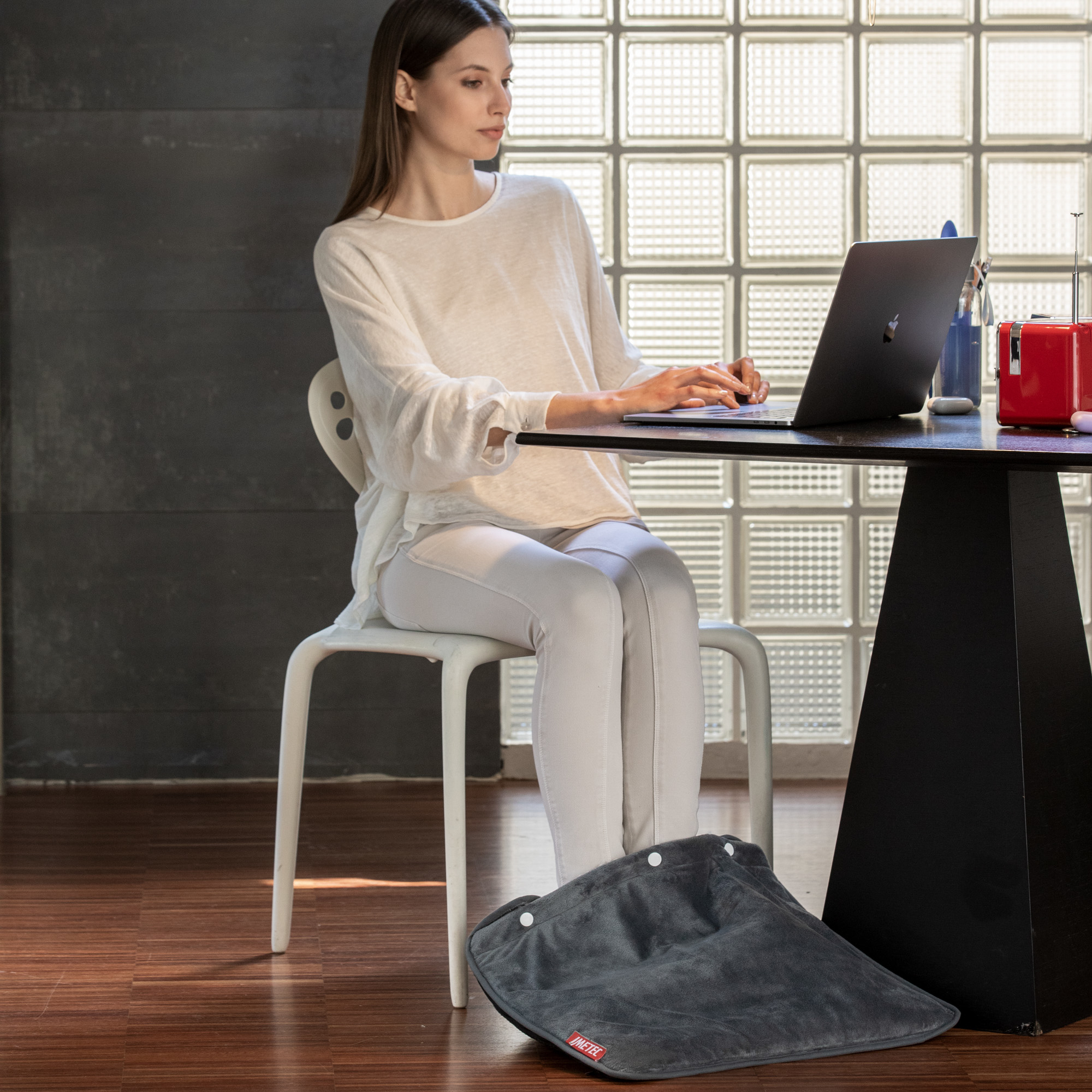 Imetec 16788 electric foot warmer – image 9