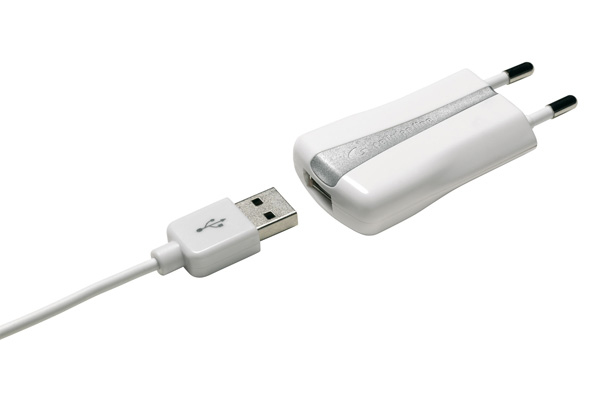 Cellularline USB COMPACT CHARGER for iPhone – image 2