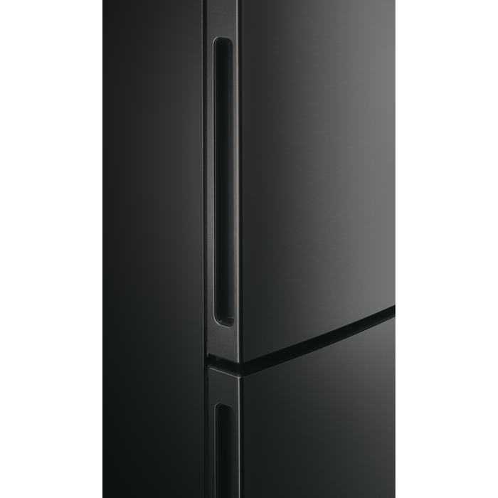 AEG RCB73821TY fridge-freezer Freestanding – image 3