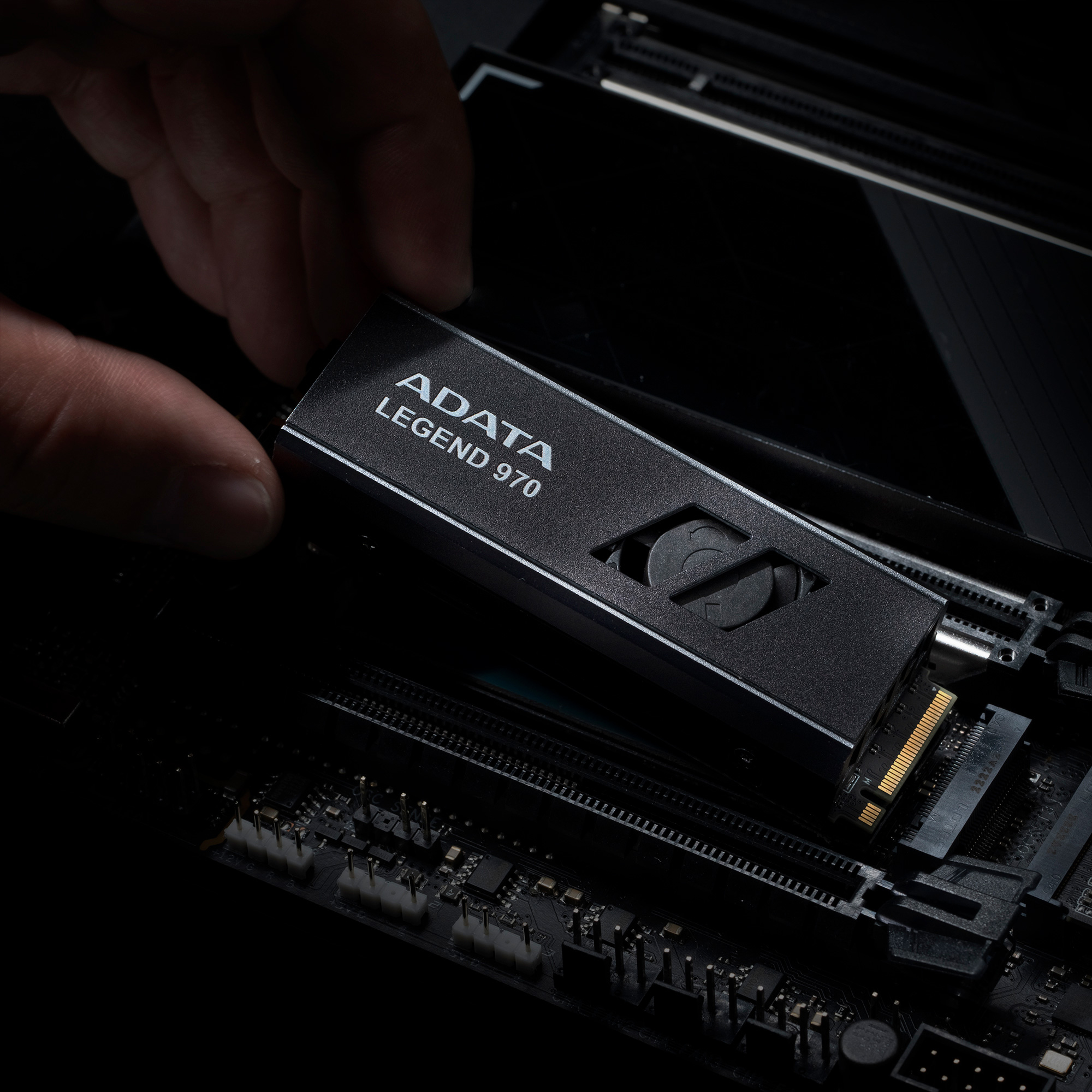 ADATA LEGEND 970 – image 9