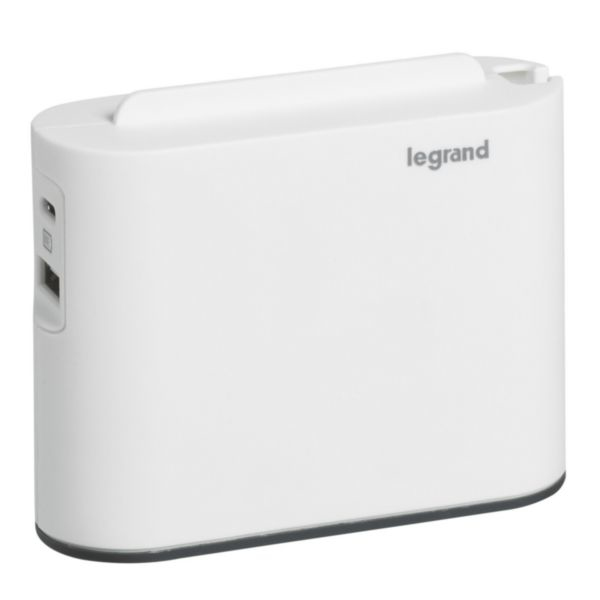 Legrand 049401 mobile device charger
