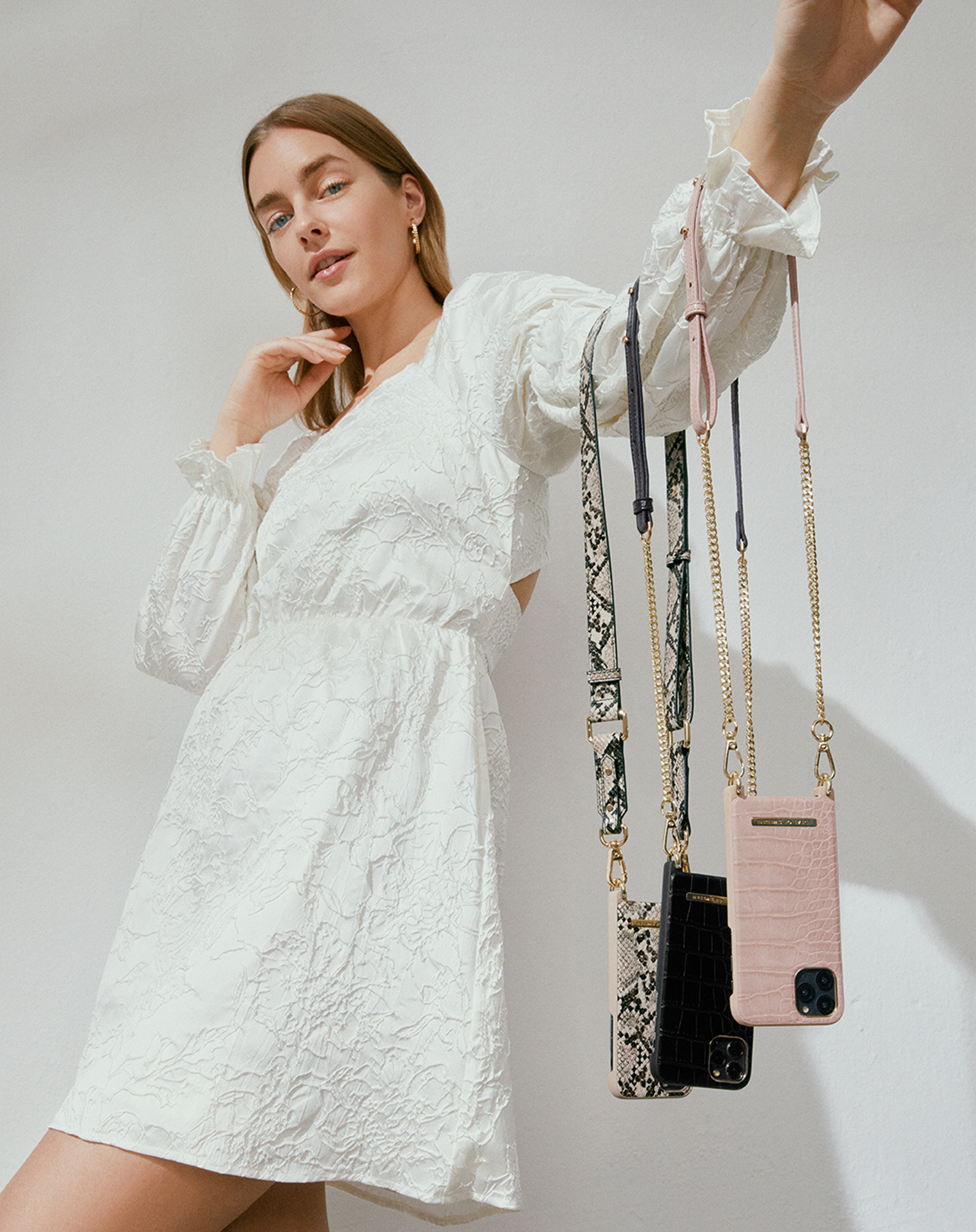 iDeal of Sweden Necklace mobile phone case – image 6