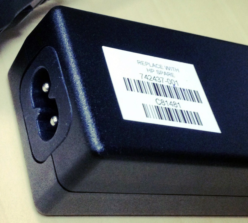 HP 742437-001 power adapter/inverter Indoor
