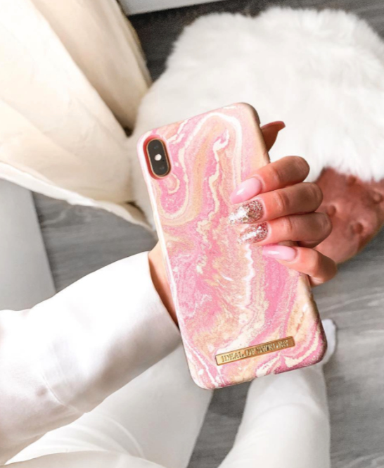 iDeal of Sweden Golden Blush Marble – image 8