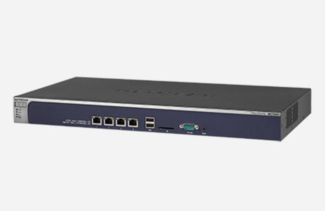 NETGEAR WC7600 + 10x WAC720 – image 1