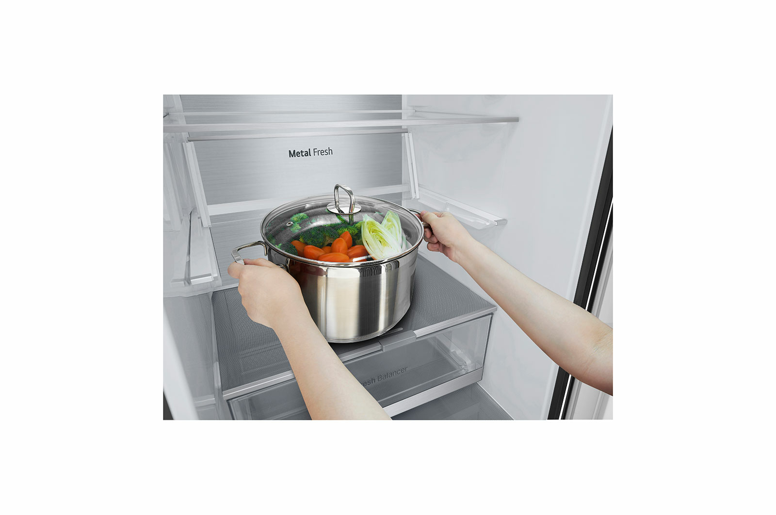 LG GBV7280AEV combi-fridge Freestanding – image 9