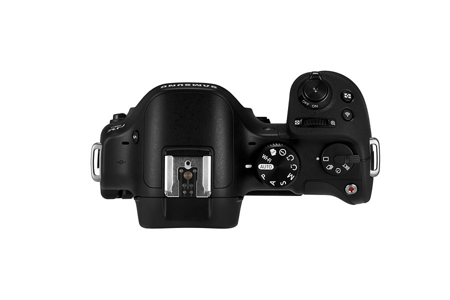 Samsung 30 + 18-200mm – image 4