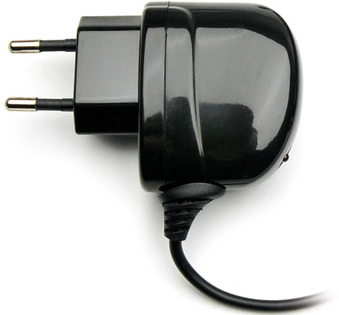 Celly CBR8310 mobile device charger Mobile phone Black AC Indoor