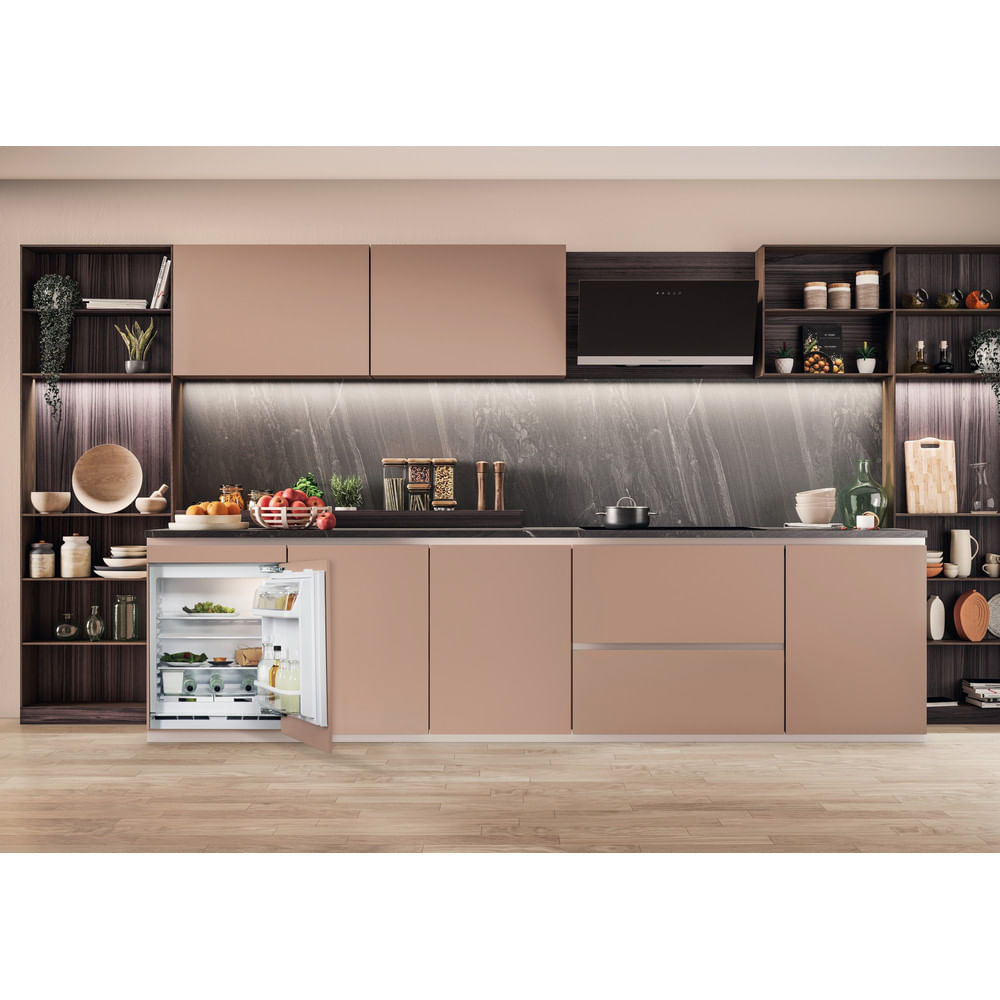 Hotpoint HABUL011 fridge Built-in – image 2