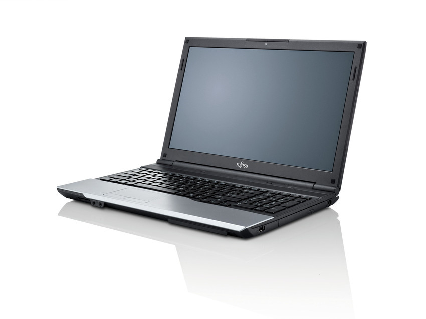 Fujitsu A532 + USB Port Replicator – image 4