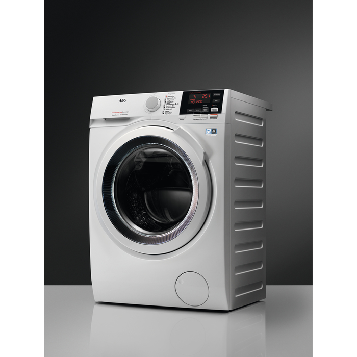 AEG L7WDB861G washer dryer Freestanding Front-load White – image 4