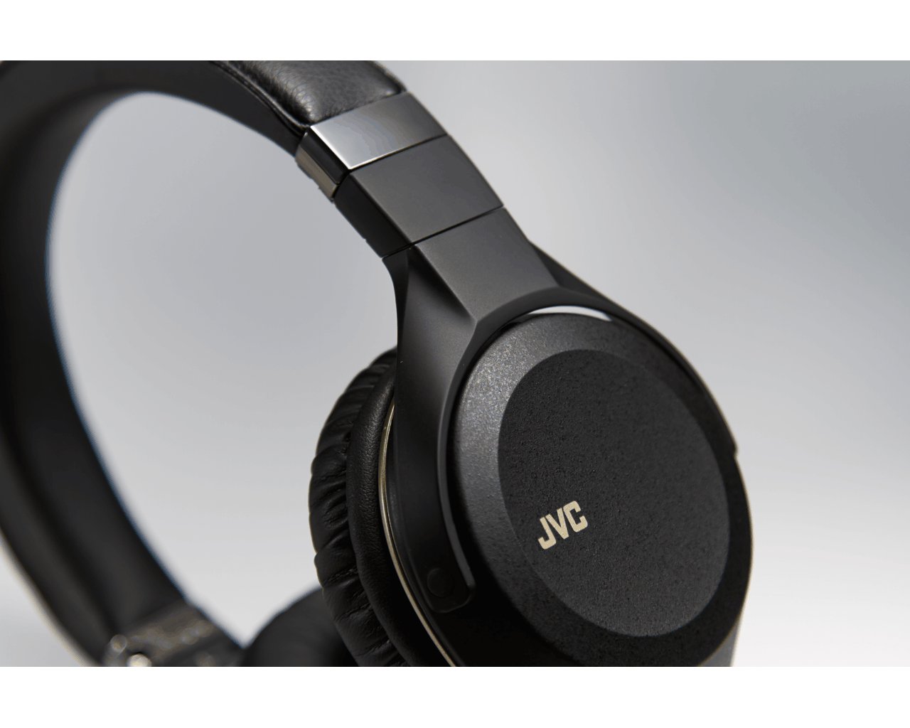 JVC HA-SHR02-E High-Res compatible headphones with triple magnet driver – image 8