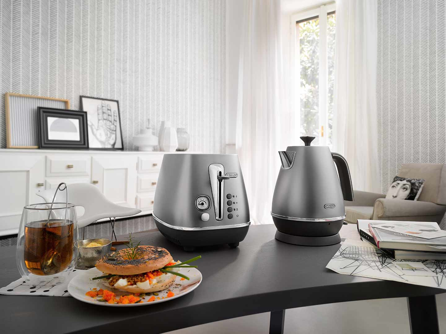 De’Longhi KBI2001.S electric kettle – image 4