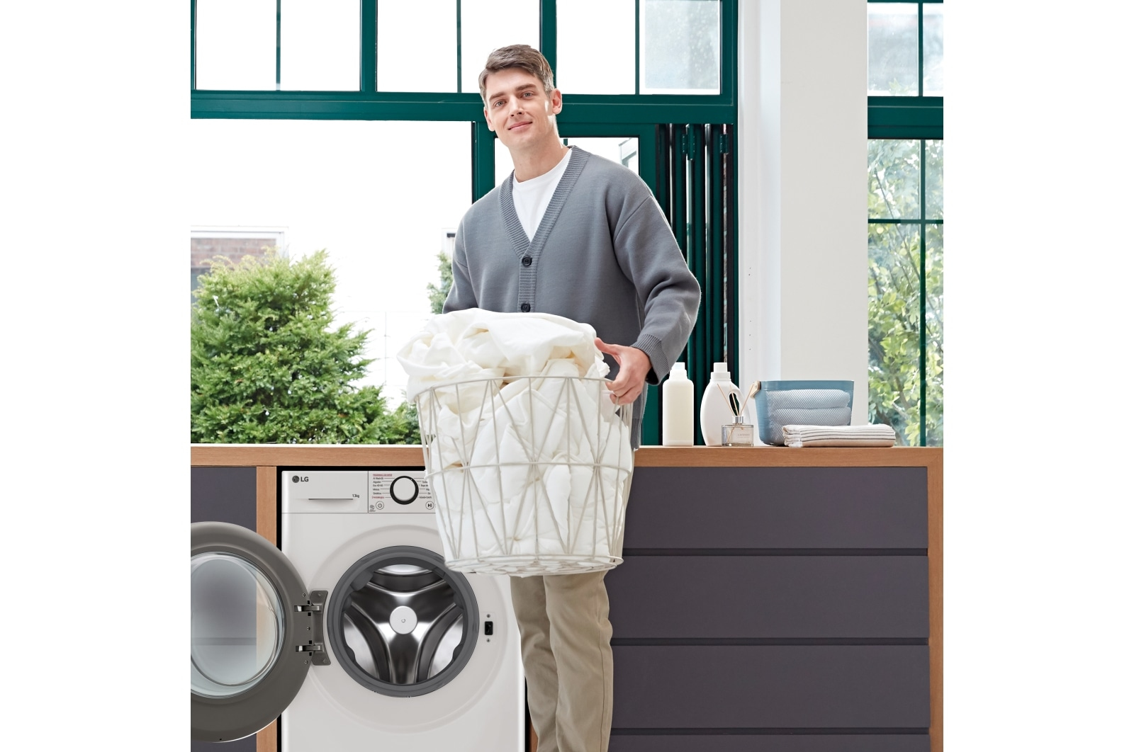 LG F4WR6013A0W washing machine Front-load – image 6