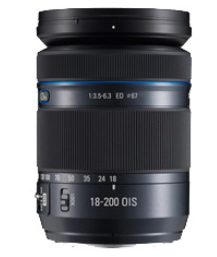 Samsung 18-200mm Black