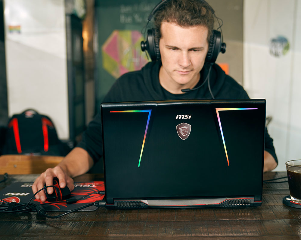 MSI GE63 9SE Raider RGB – image 7