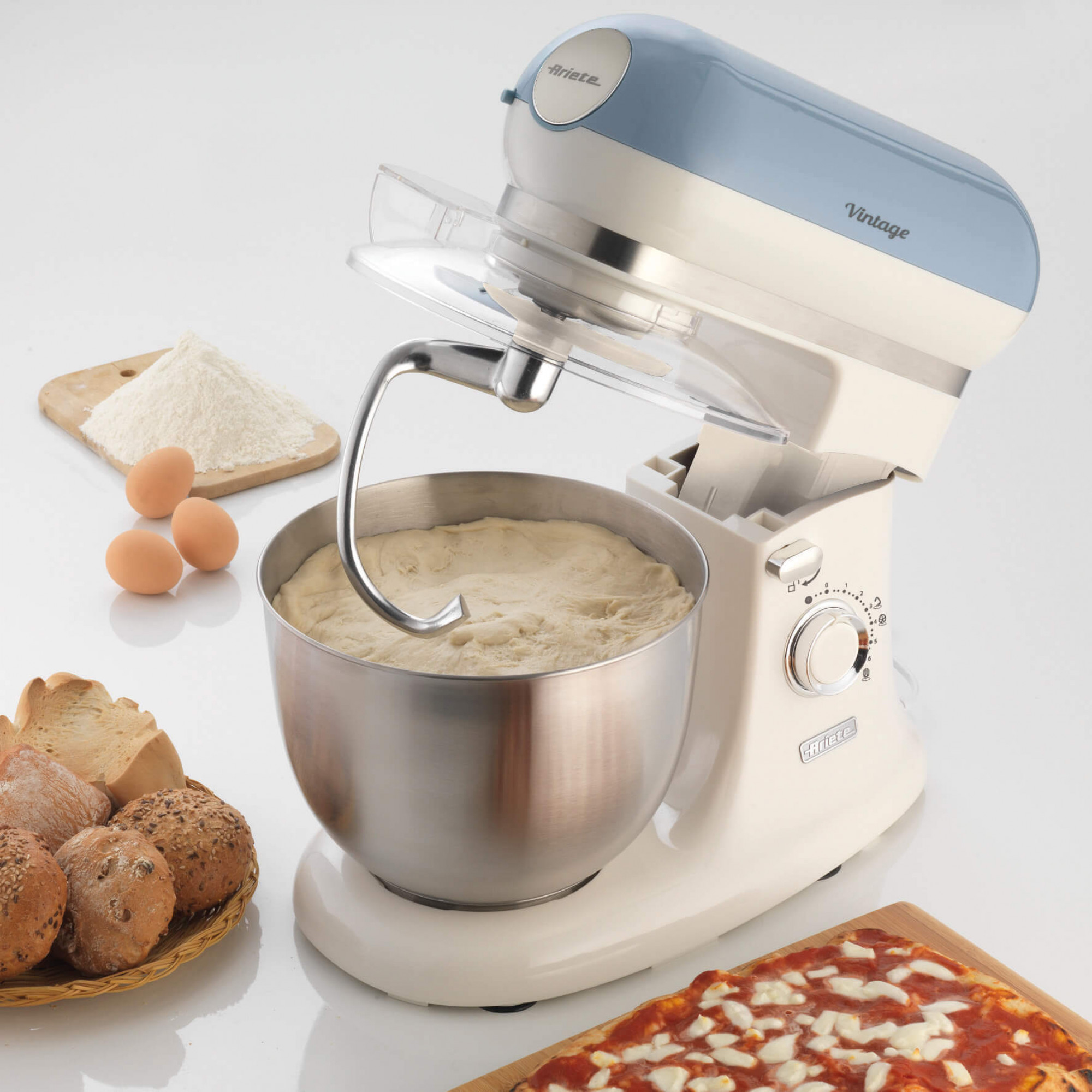 Ariete 1588 Vintage Mixer, Planetary Mixer for bread, pizza, cakes and pastries,5.5 L Capacity, 7 speeds, 2400 Watts, Pastel Blue – image 6