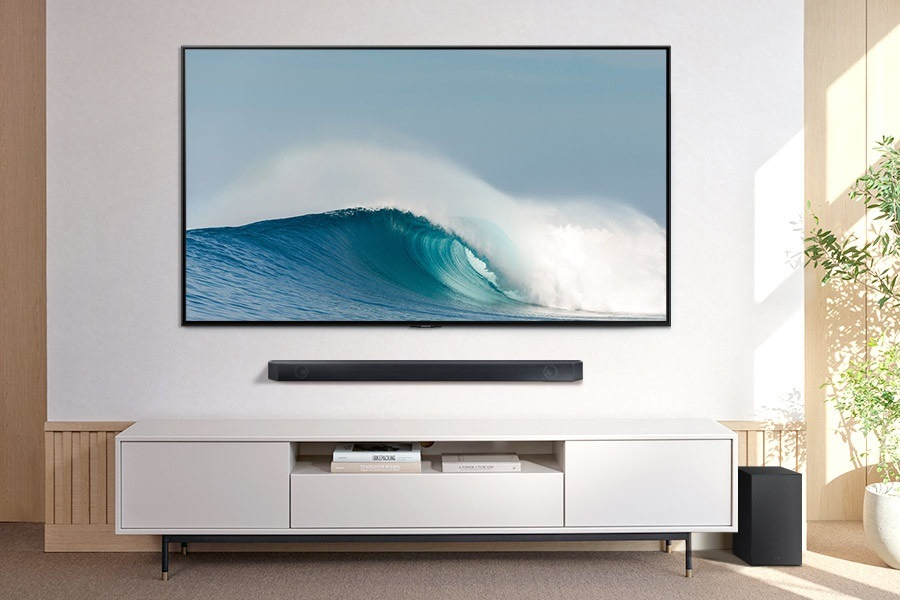 Samsung Series 7 F-DE65Q70CQ6GC TV – image 4