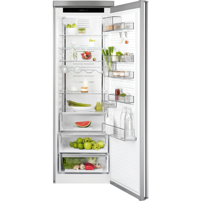 AEG RKE73624MX fridge Freestanding – image 1