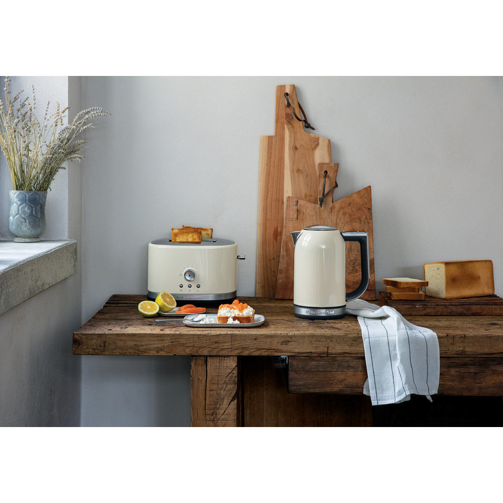 KitchenAid 5KEK1722BAC electric kettle – image 5