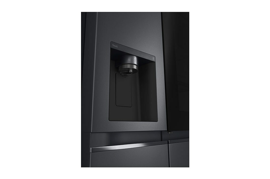LG InstaView GSXV81MCLE side-by-side refrigerator Freestanding – image 9