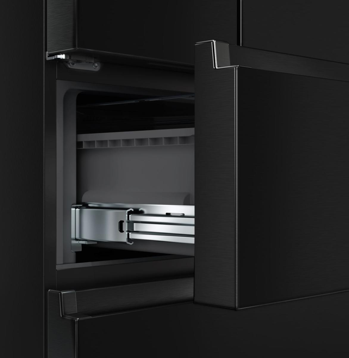 Hisense Freestanding French door fridge freezer with large capacity and flexible storage for everyday groceries. Metal Tech Cooling maintains stable temperature – image 7