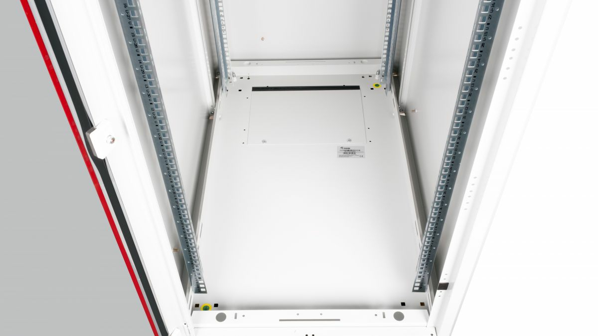 Equip Basic Flex 19' Cabinet, 42U – image 6
