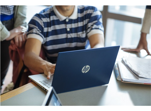 HP Pavilion 14-ce1000nd Intel® Core™ i3 i3-8145U Laptop – image 4