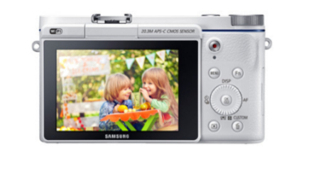 Samsung 3300 + 16-50mm – image 7