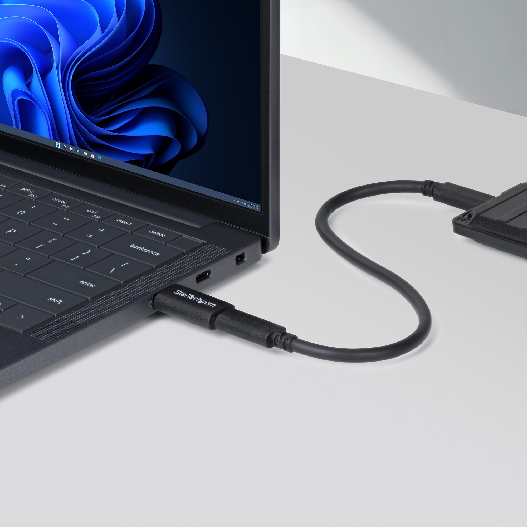 Resim StarTech.com U32-AMCF-USBADAPTER USB-A Erkek - USB-C Dişi Adaptör, Siyah