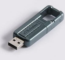 Verbatim 8GB Carabiner USB Drive – image 2