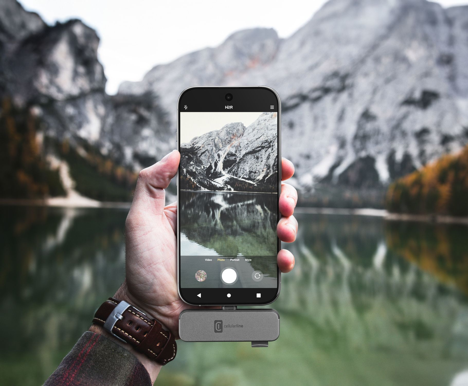 Cellularline Smartphone Hub – image 4